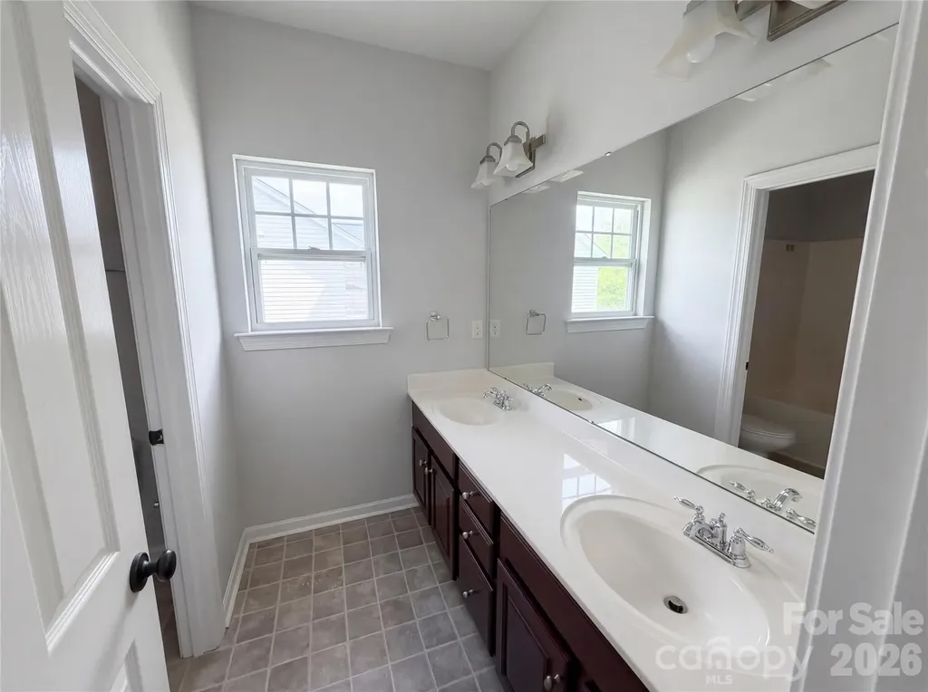 9696 Ravenscroft Lane NW Concord NC 28027