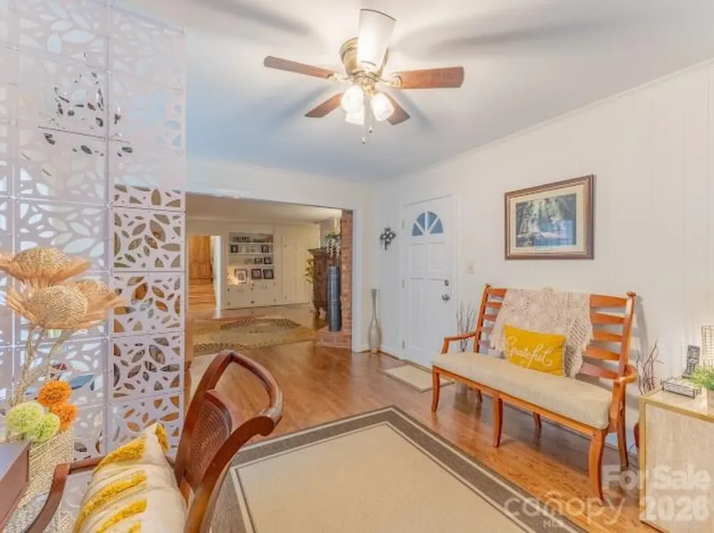 819 Chesterfield Circle SW Lenoir NC 28645