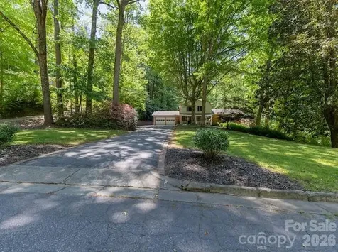 819 Chesterfield Circle SW Lenoir NC 28645