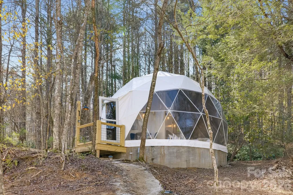 186 Meece Road Rosman NC 28772