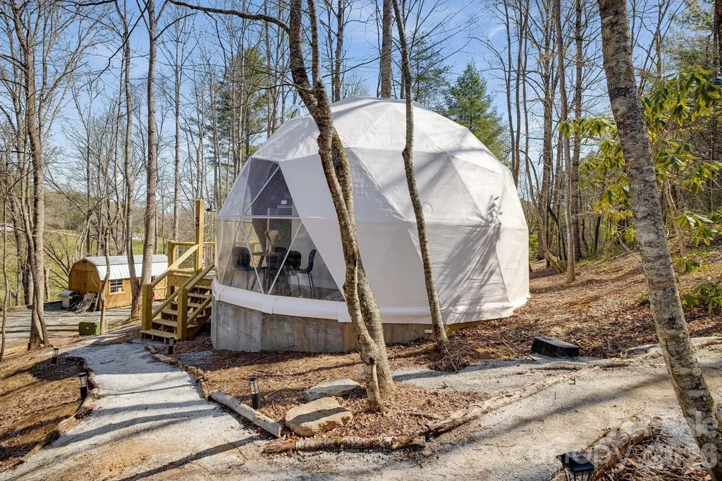 186 Meece Road Rosman NC 28772