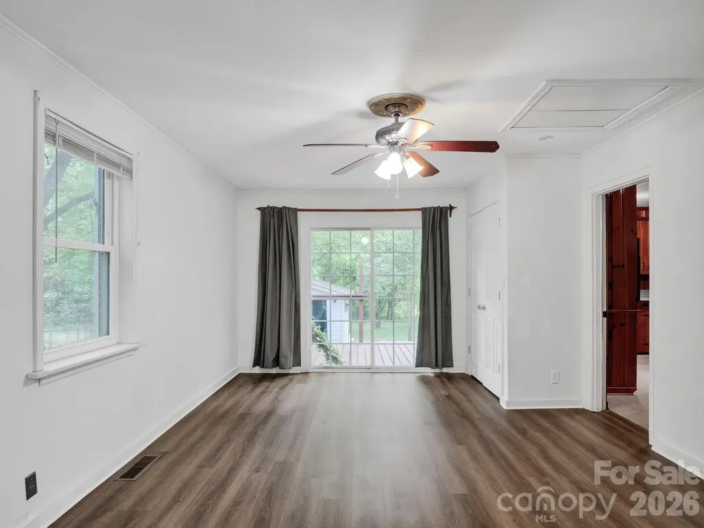 6210 Grove Park Boulevard Charlotte NC 28215