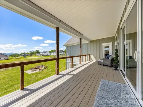16 Pisgah Ridge Trail Mills River NC 28759