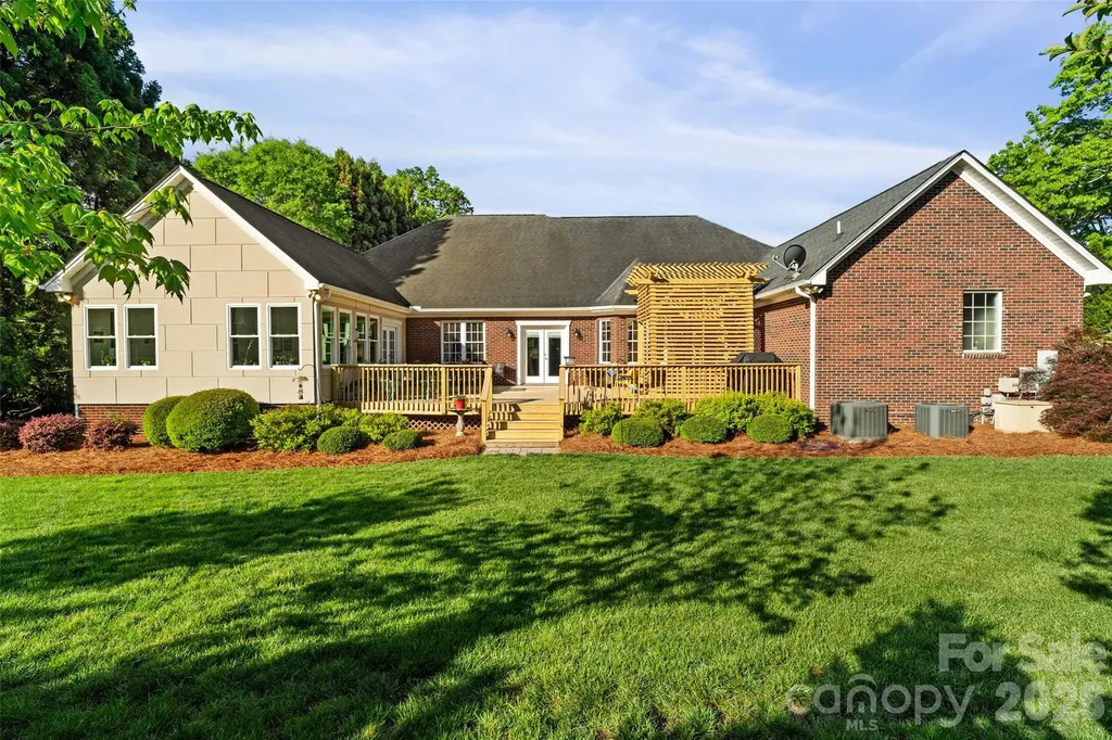 1701 South Point Road Belmont NC 28012