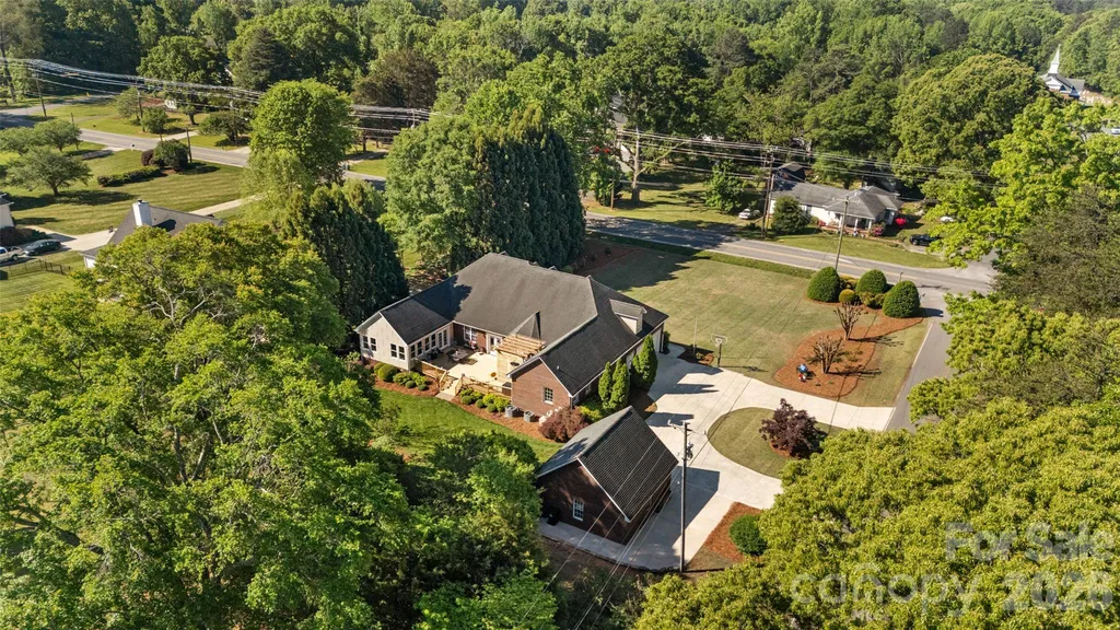 1701 South Point Road Belmont NC 28012