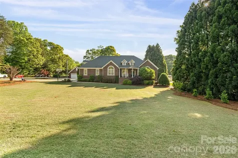1701 South Point Road Belmont NC 28012