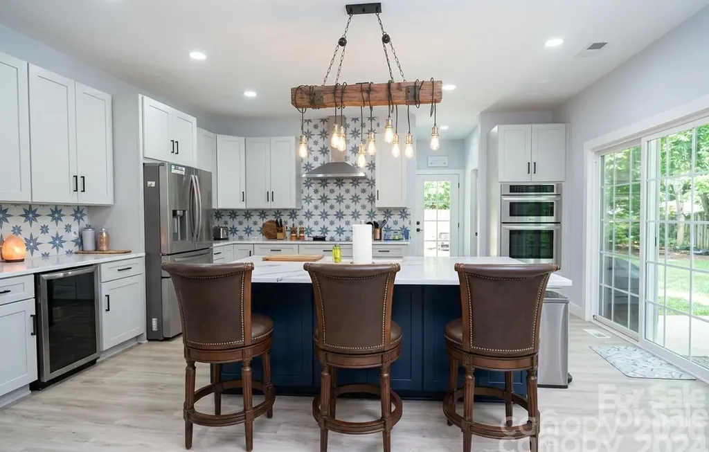 2371 W Paradise Harbor Drive Connelly Springs NC 28612