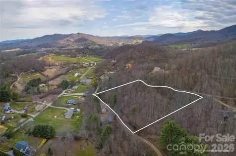 99999 Molasses Way Waynesville NC 28785