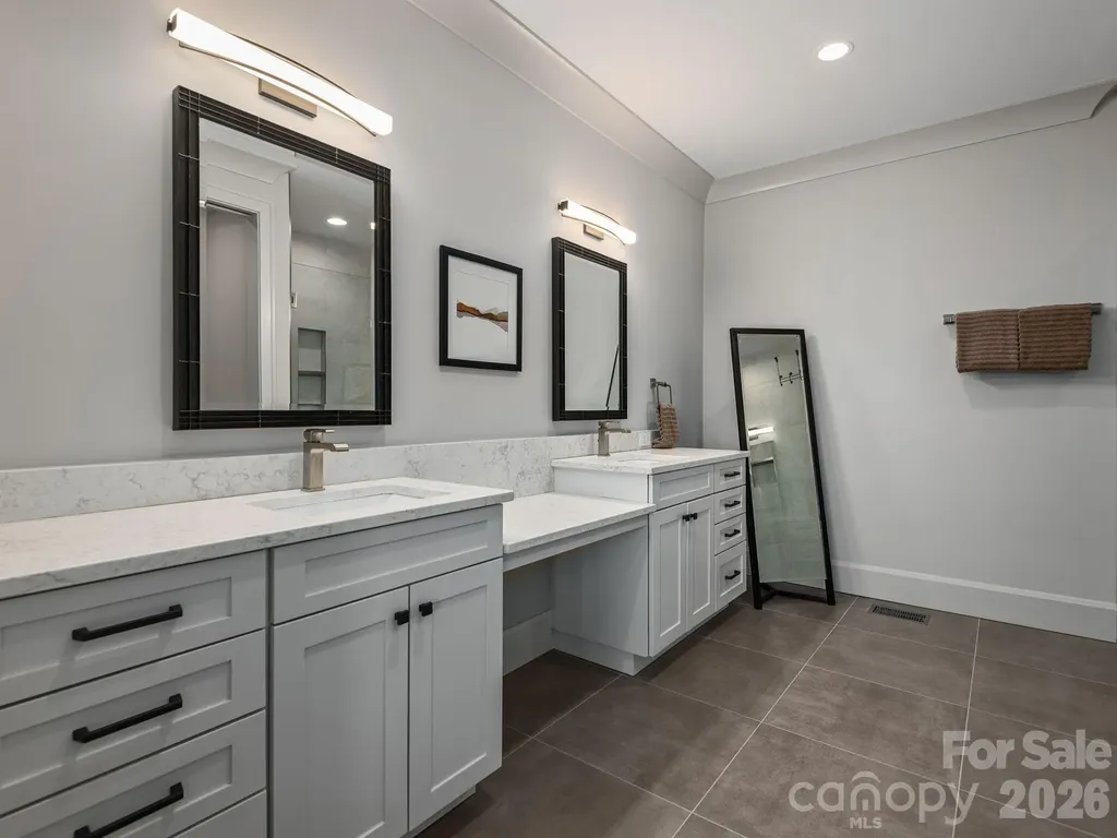 642 Altamont View Asheville NC 28804