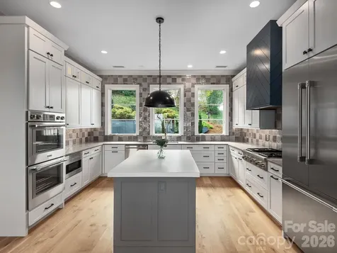 642 Altamont View Asheville NC 28804