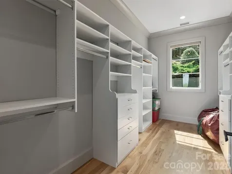 642 Altamont View Asheville NC 28804