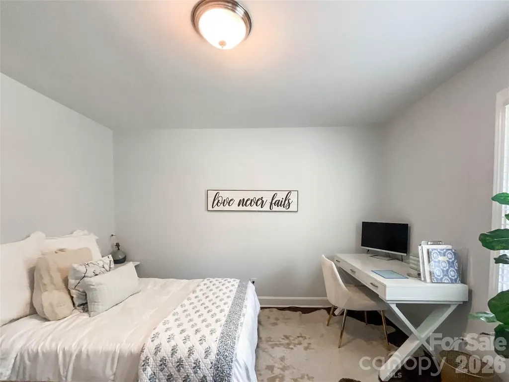 3827 Topsfield Road Charlotte NC 28211