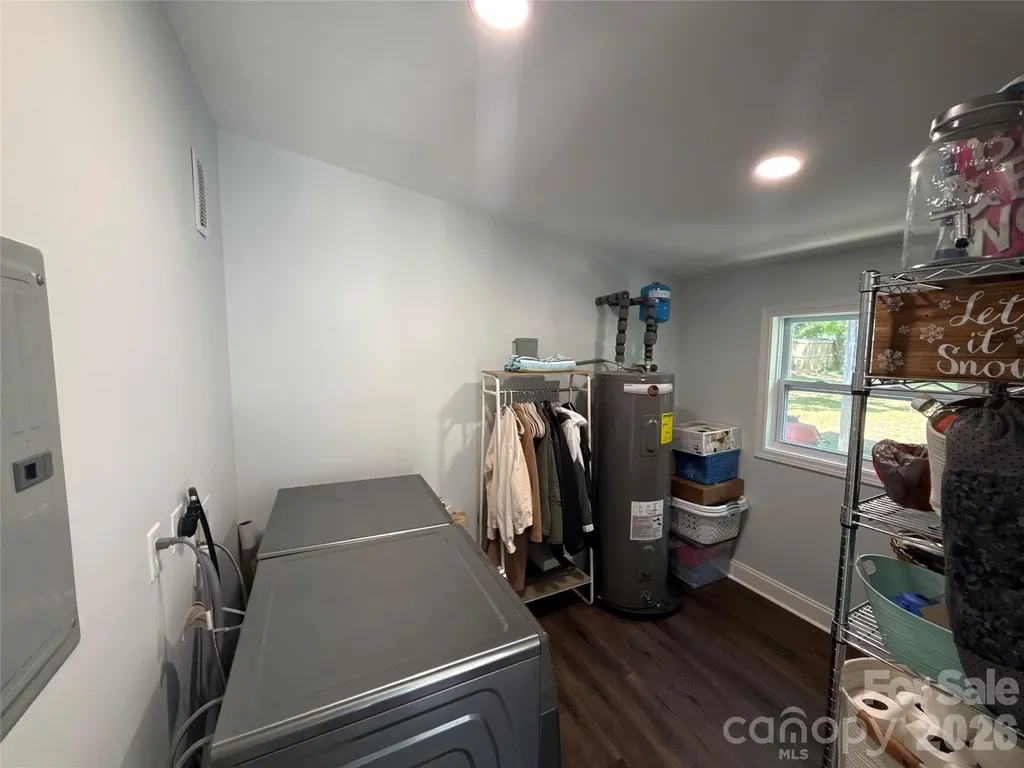 3827 Topsfield Road Charlotte NC 28211