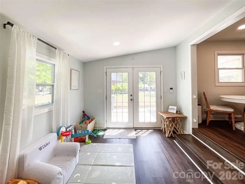 3827 Topsfield Road Charlotte NC 28211