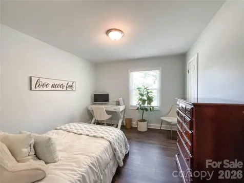 3827 Topsfield Road Charlotte NC 28211