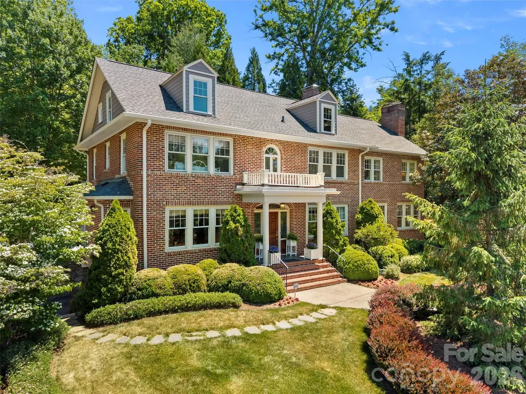Asheville NC, 19 Blackwood Road