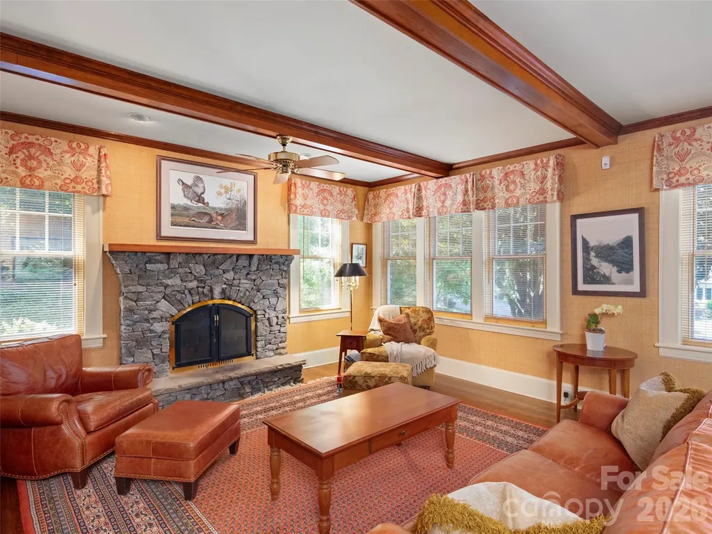 19 Blackwood Road Asheville NC 28804