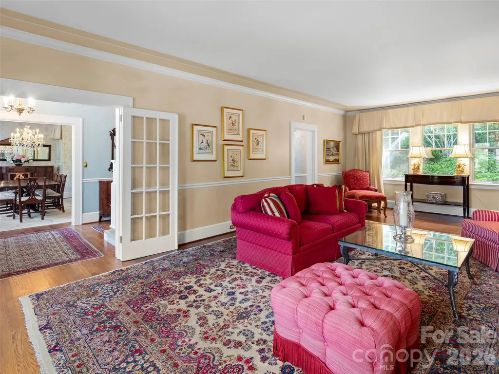 19 Blackwood Road Asheville NC 28804