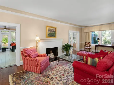 19 Blackwood Road Asheville NC 28804