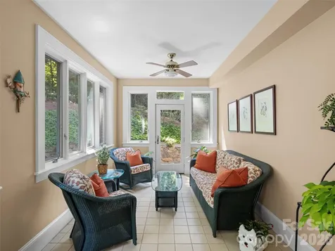 19 Blackwood Road Asheville NC 28804