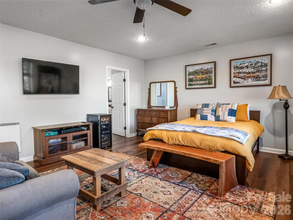 15 Tiffany Lane Asheville NC 28804