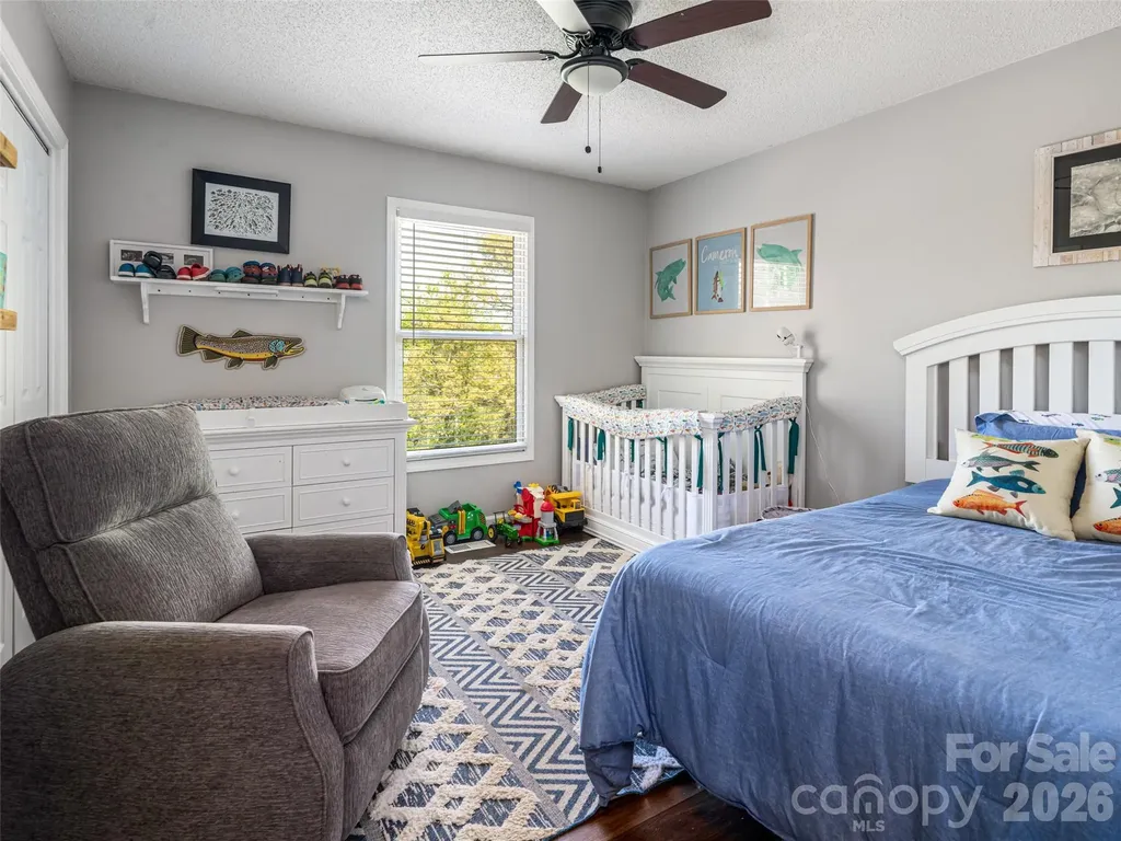 15 Tiffany Lane Asheville NC 28804