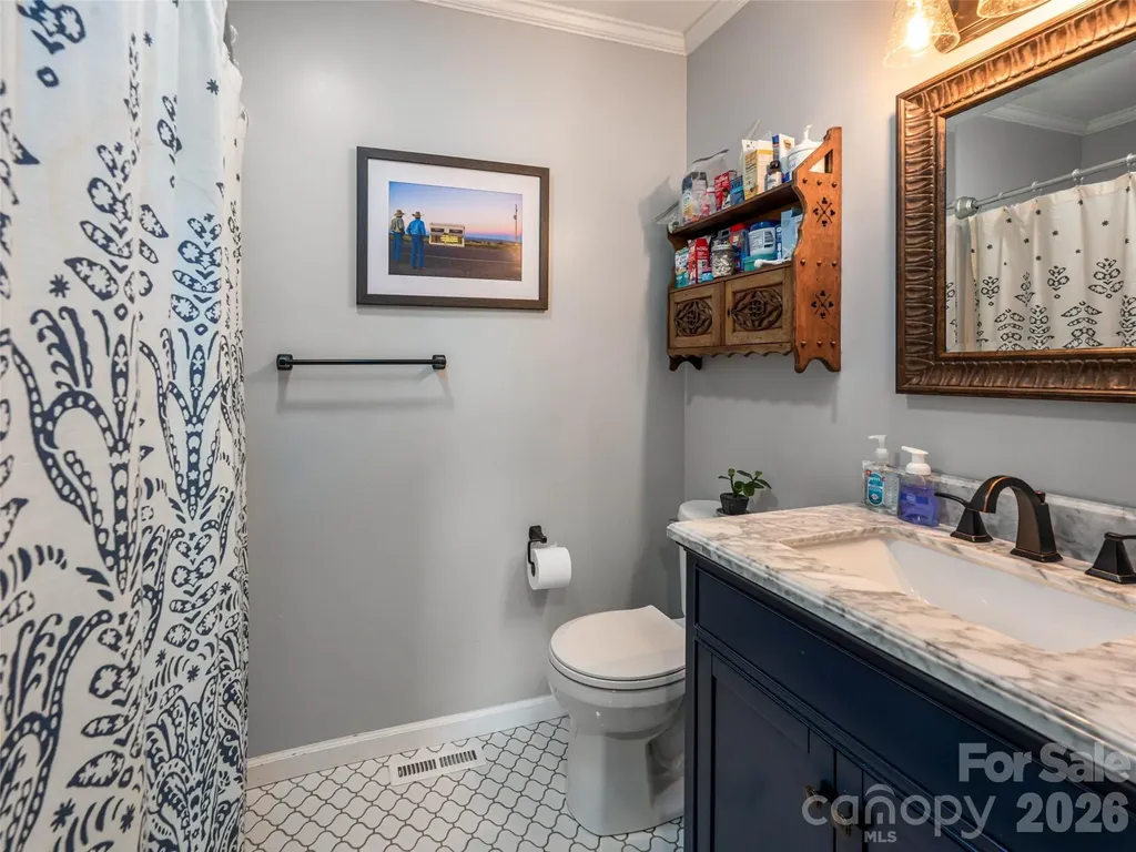 15 Tiffany Lane Asheville NC 28804