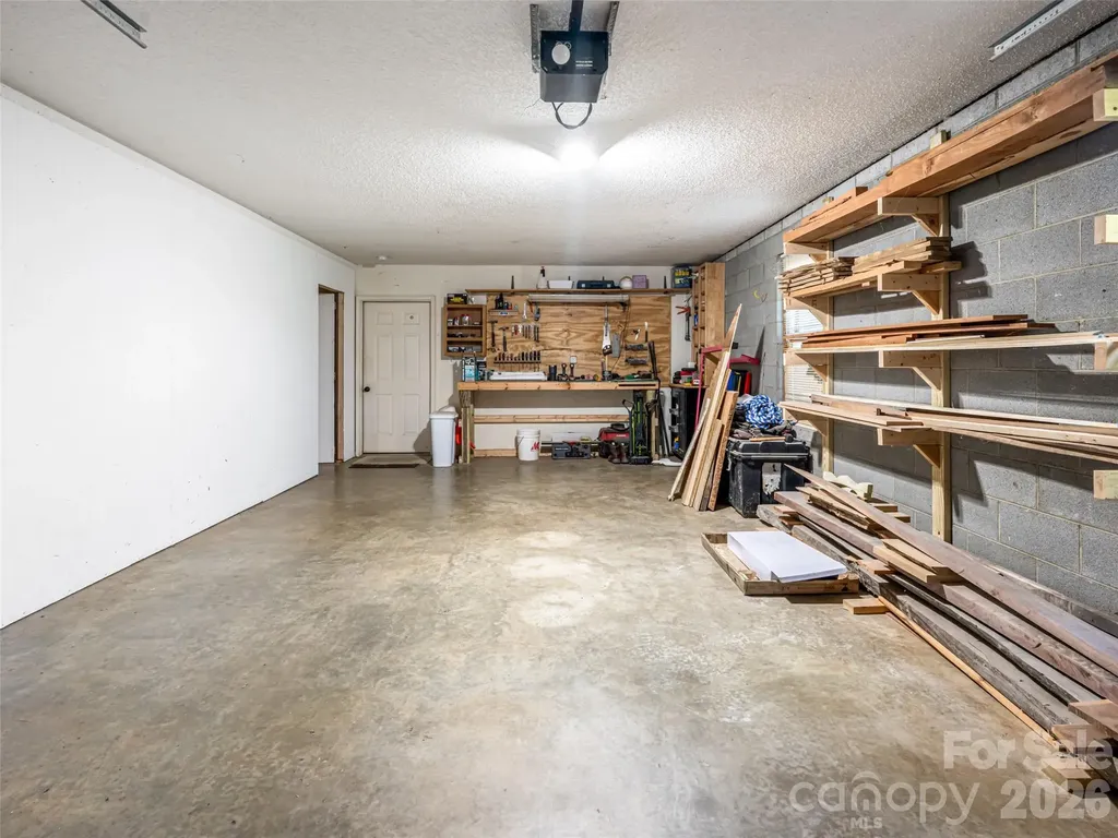 15 Tiffany Lane Asheville NC 28804