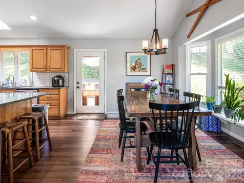 15 Tiffany Lane Asheville NC 28804