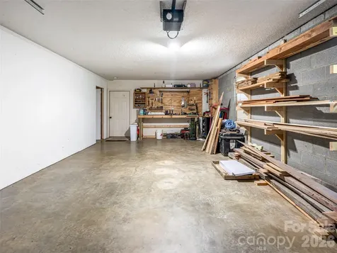 15 Tiffany Lane Asheville NC 28804