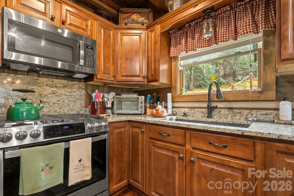 117 Deelani Trail Fleetwood NC 28626