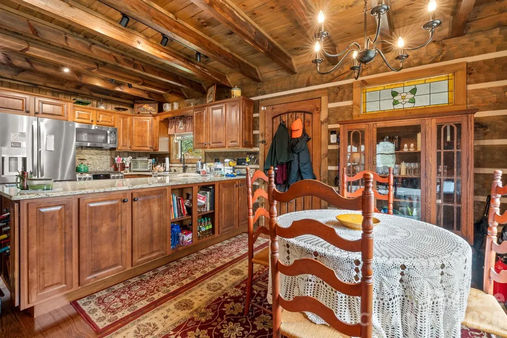 117 Deelani Trail Fleetwood NC 28626