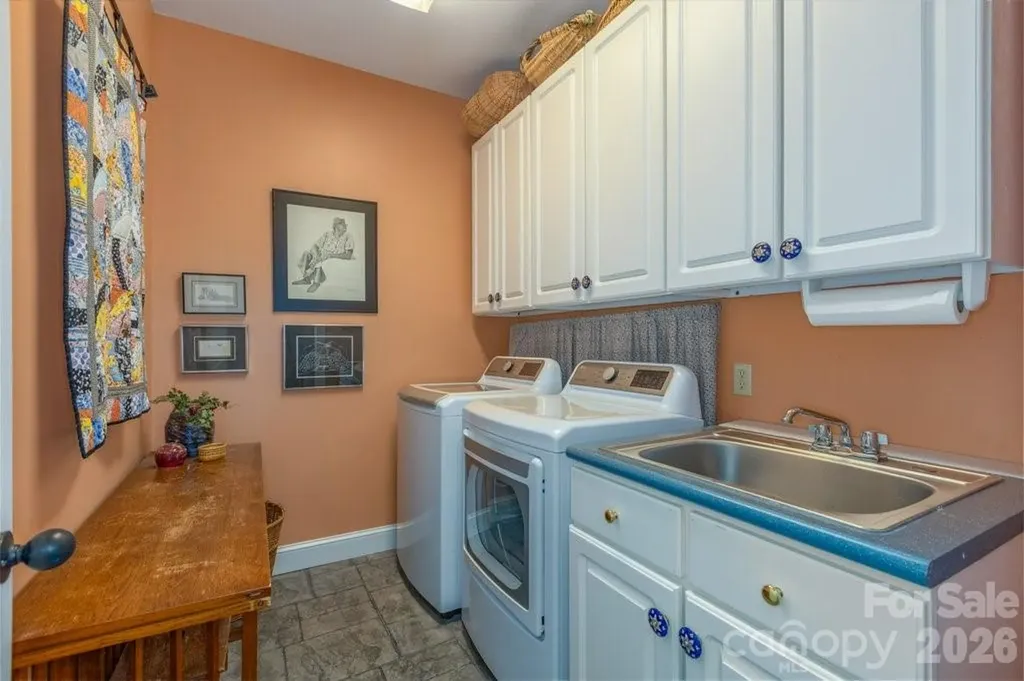 797 Lake Club Drive Nebo NC 28761
