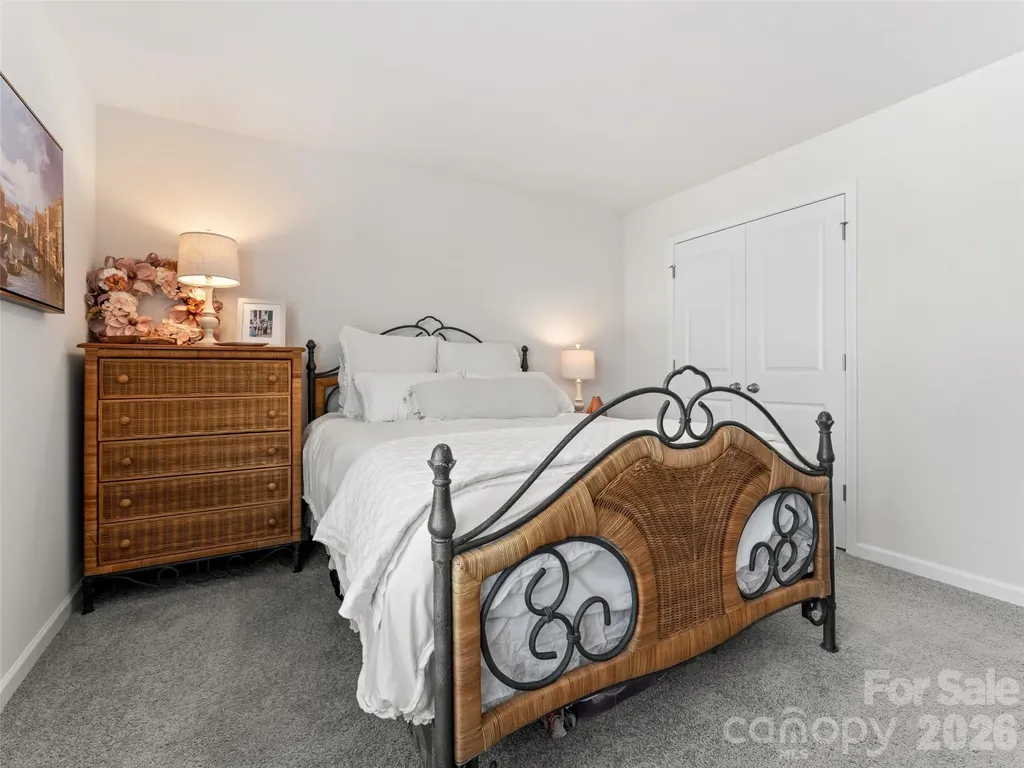 108 Thornberry Road Hendersonville NC 28792