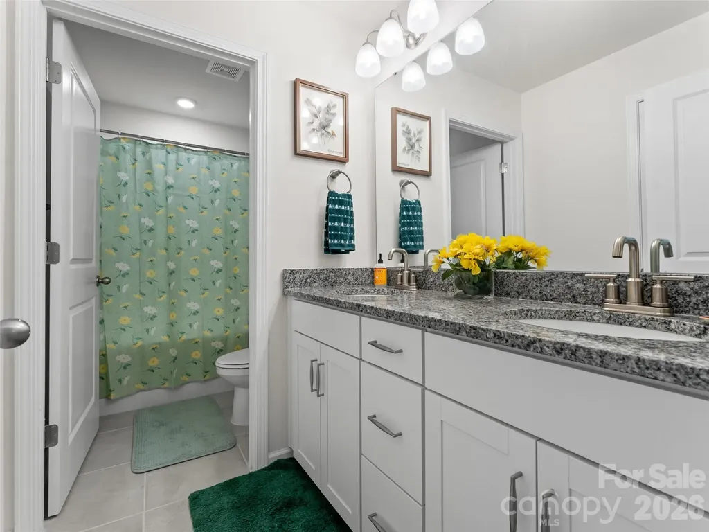 108 Thornberry Road Hendersonville NC 28792