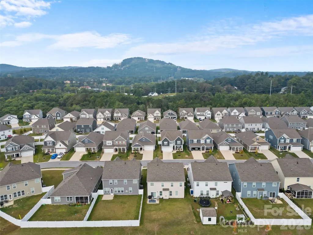 108 Thornberry Road Hendersonville NC 28792