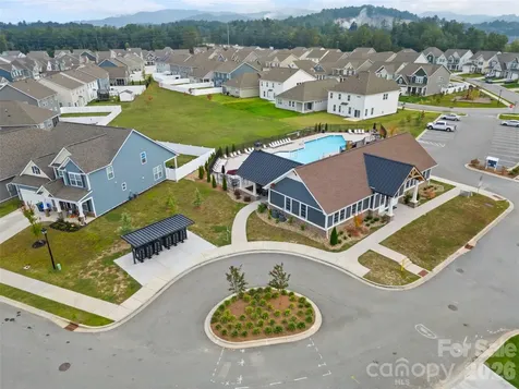108 Thornberry Road Hendersonville NC 28792