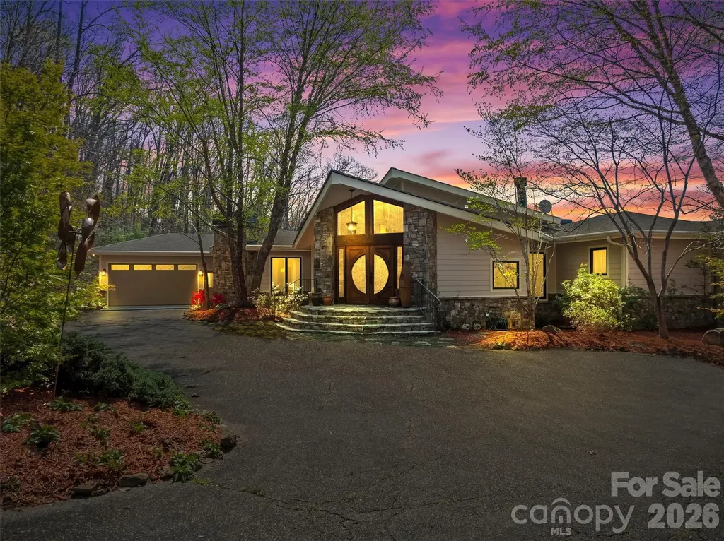 221 Connection Circle Robbinsville NC 28771