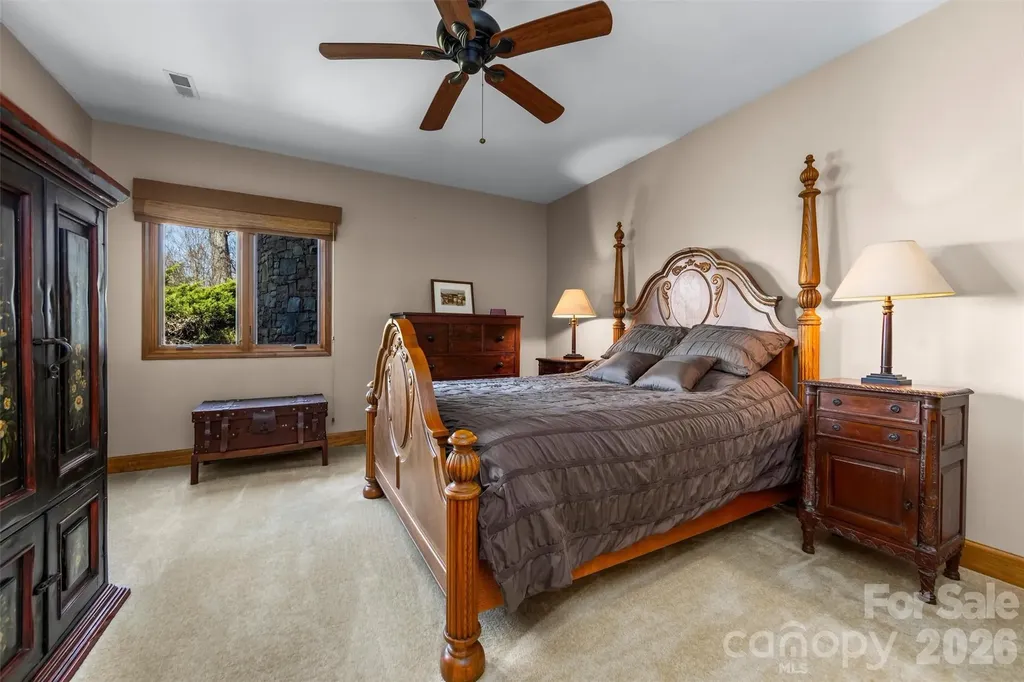221 Connection Circle Robbinsville NC 28771