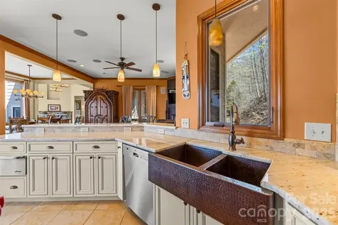 221 Connection Circle Robbinsville NC 28771