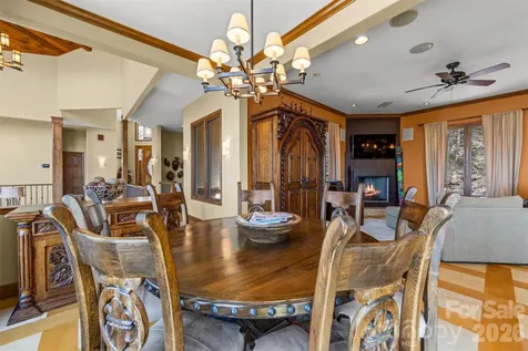 221 Connection Circle Robbinsville NC 28771