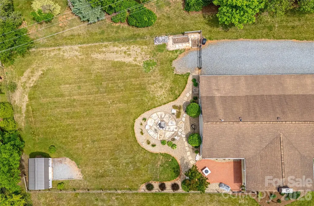 15 Bowman Ridge Road Hendersonville NC 28739