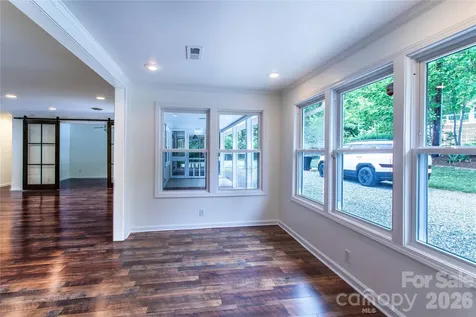 15 Bowman Ridge Road Hendersonville NC 28739