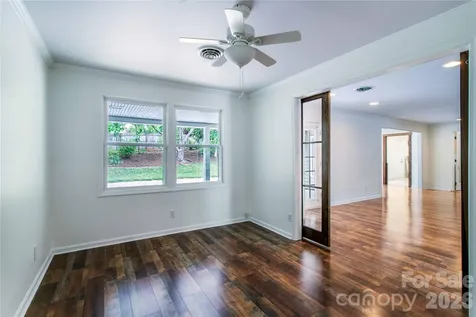 15 Bowman Ridge Road Hendersonville NC 28739