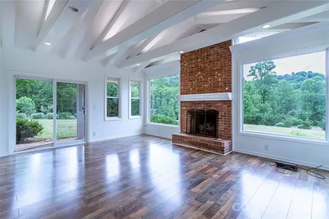 15 Bowman Ridge Road Hendersonville NC 28739