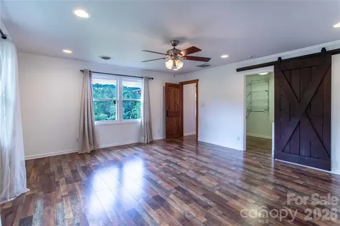 15 Bowman Ridge Road Hendersonville NC 28739
