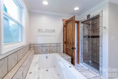 15 Bowman Ridge Road Hendersonville NC 28739