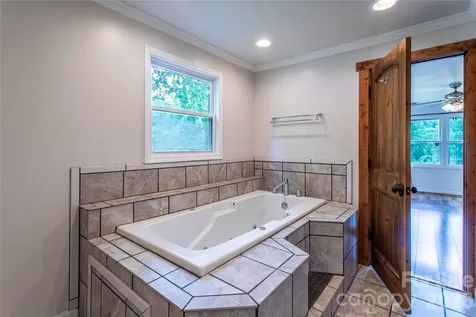 15 Bowman Ridge Road Hendersonville NC 28739
