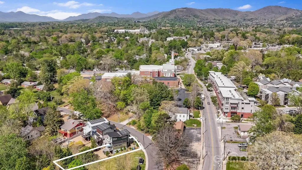 14 Sulphur Springs Road Asheville NC 28806