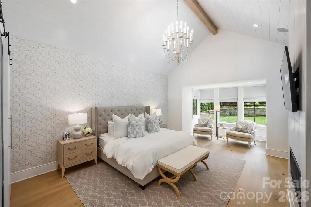 1931 Shoreham Drive Charlotte NC 28211